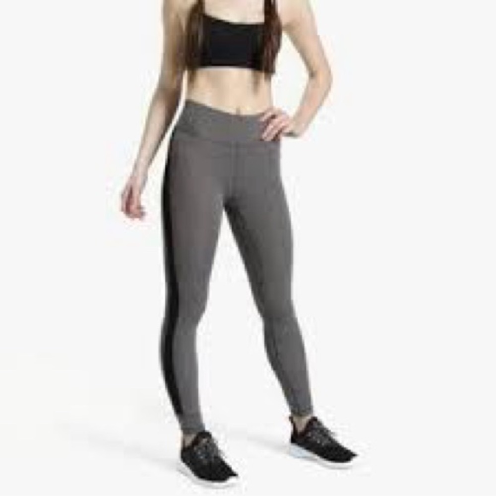 Stori Gray Athetlic Leggings